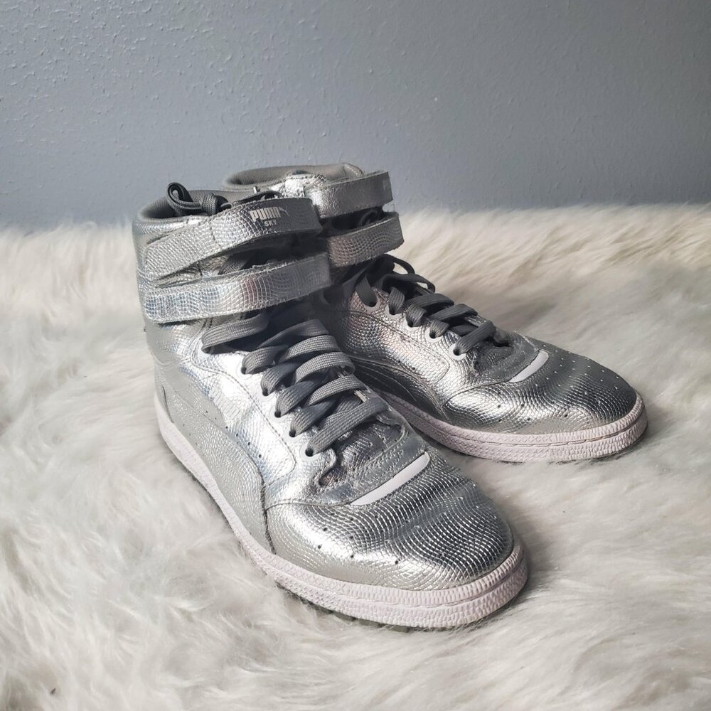 PUMA Sky II High Holographic Jr Youth Girls Shoes Silver Leather Sneaker - Picture 2 of 9